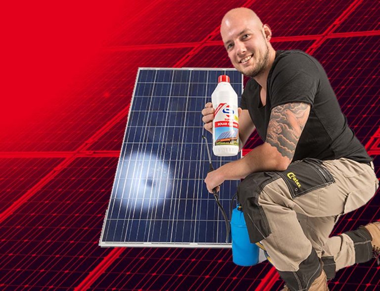Nettoyer soi-même ses panneaux solaires ? Nous vous expliquons pas à pas