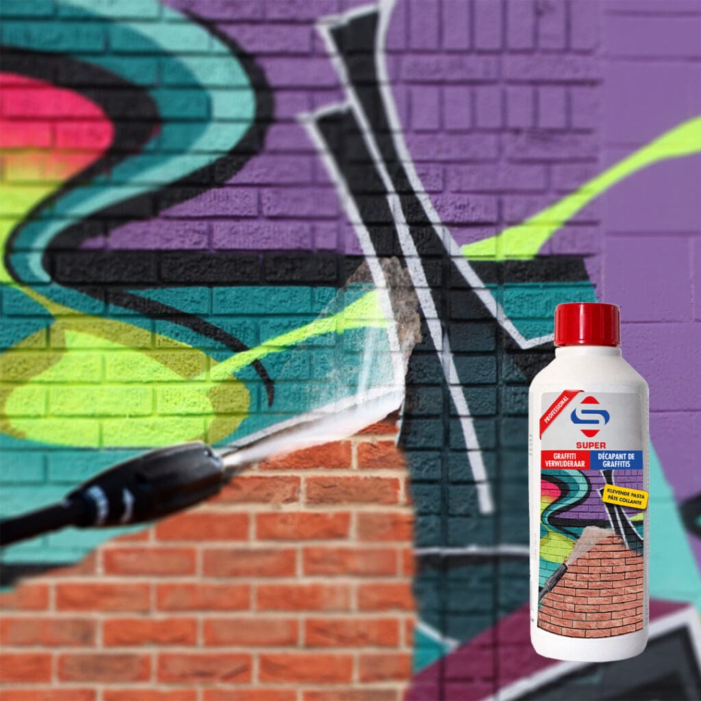 Enlever les graffitis d'un mur