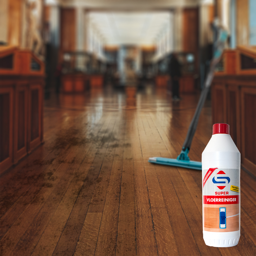 gelakte houten vloer dweilen