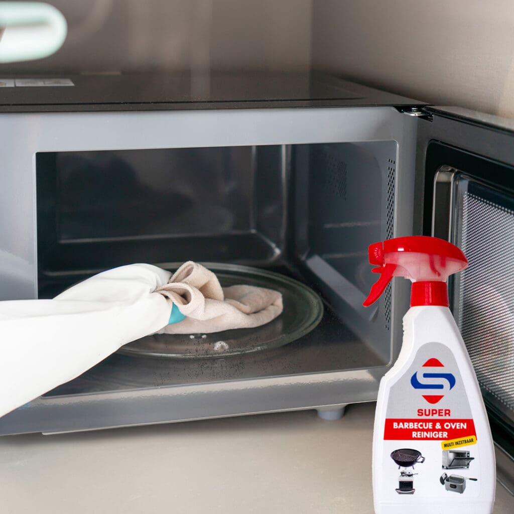 Microwave cleaning